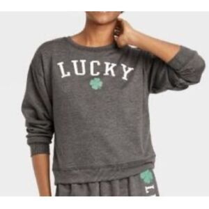 Modern Lux Lucky Clover St. Patrick’s Day gray crewneck sweatshirt - L